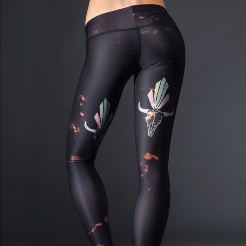 Teeki Buffalo Princess Hot Pants Leggings - Medium